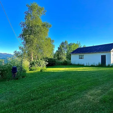 Charming House Near Centre & Senja! *