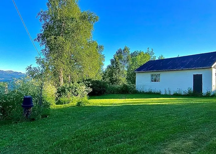 Charming House Near Centre & Senja! *